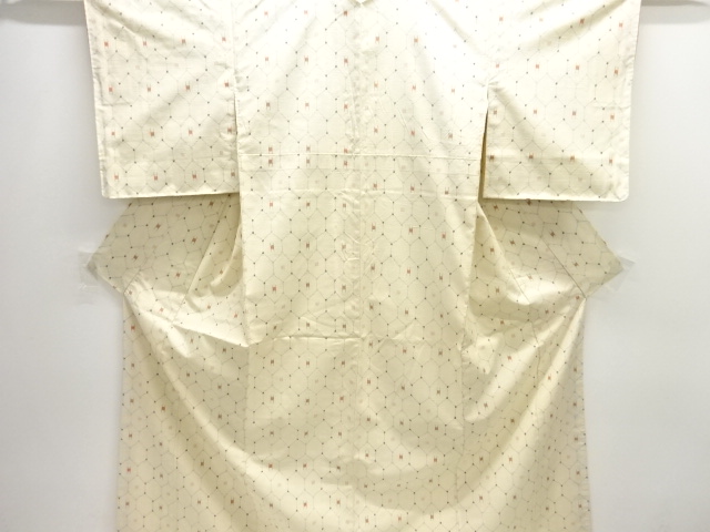 亀甲に抽象模様織り出し手織り紬着物